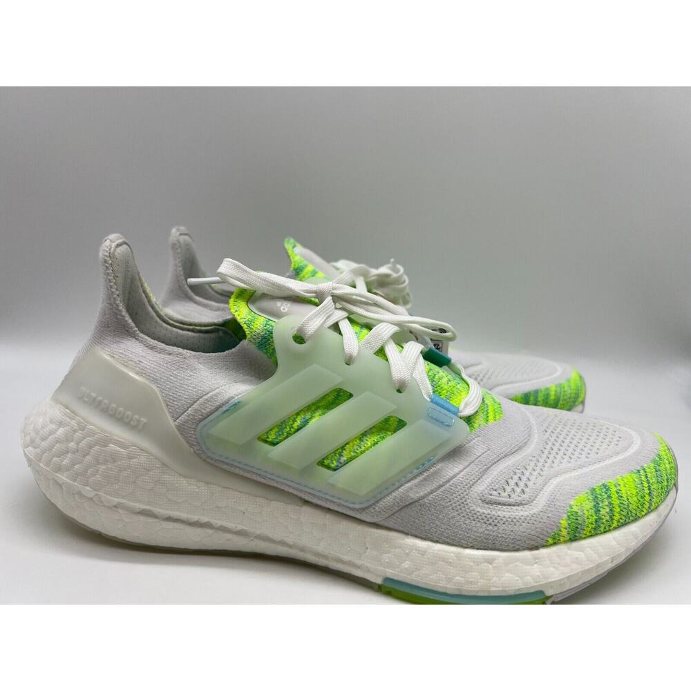 Adidas Ultraboost 22 Running Women's White Bliss Blue Volt GX5926 Size 9.5 NWT